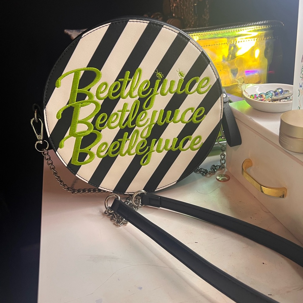 Unique Vintage Black and White Crossbody Bag with Bold Stripes